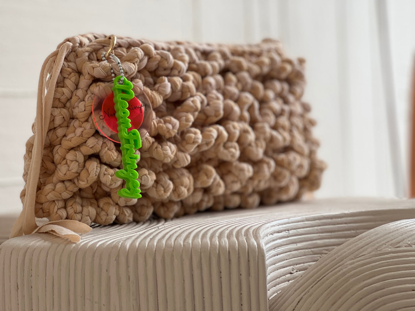 NEUTRAL SQUIGGLE CLUTCH