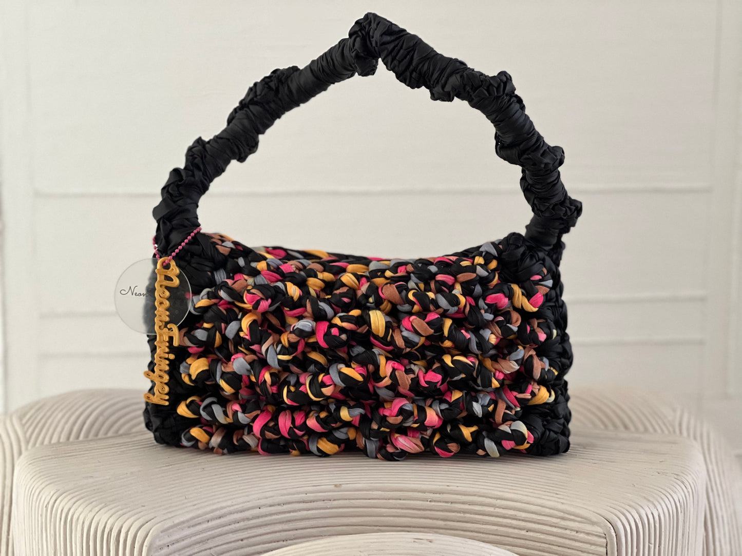 BLACK MULTI SQUGGLE BAG