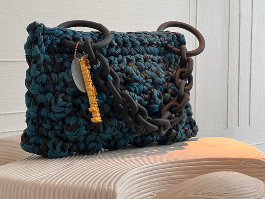 BLUE +BLACK BUBBLE BAG